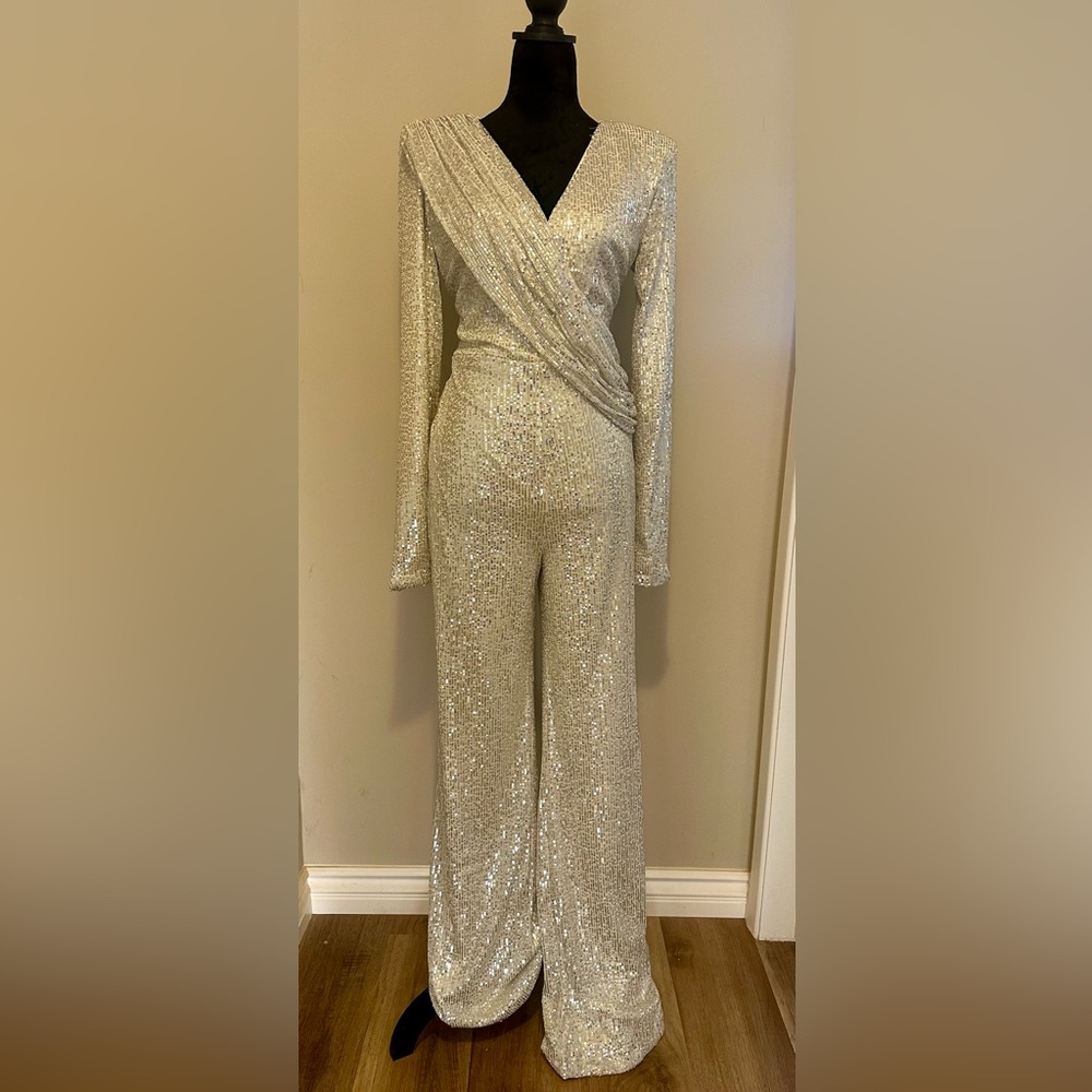 Sequin Jumpsuit/Long sleeve